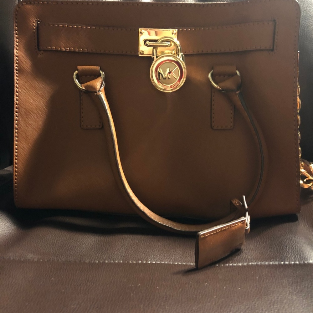 *CONDITION:EXCELLENT* Micheal Kors Handbag&Wrislet